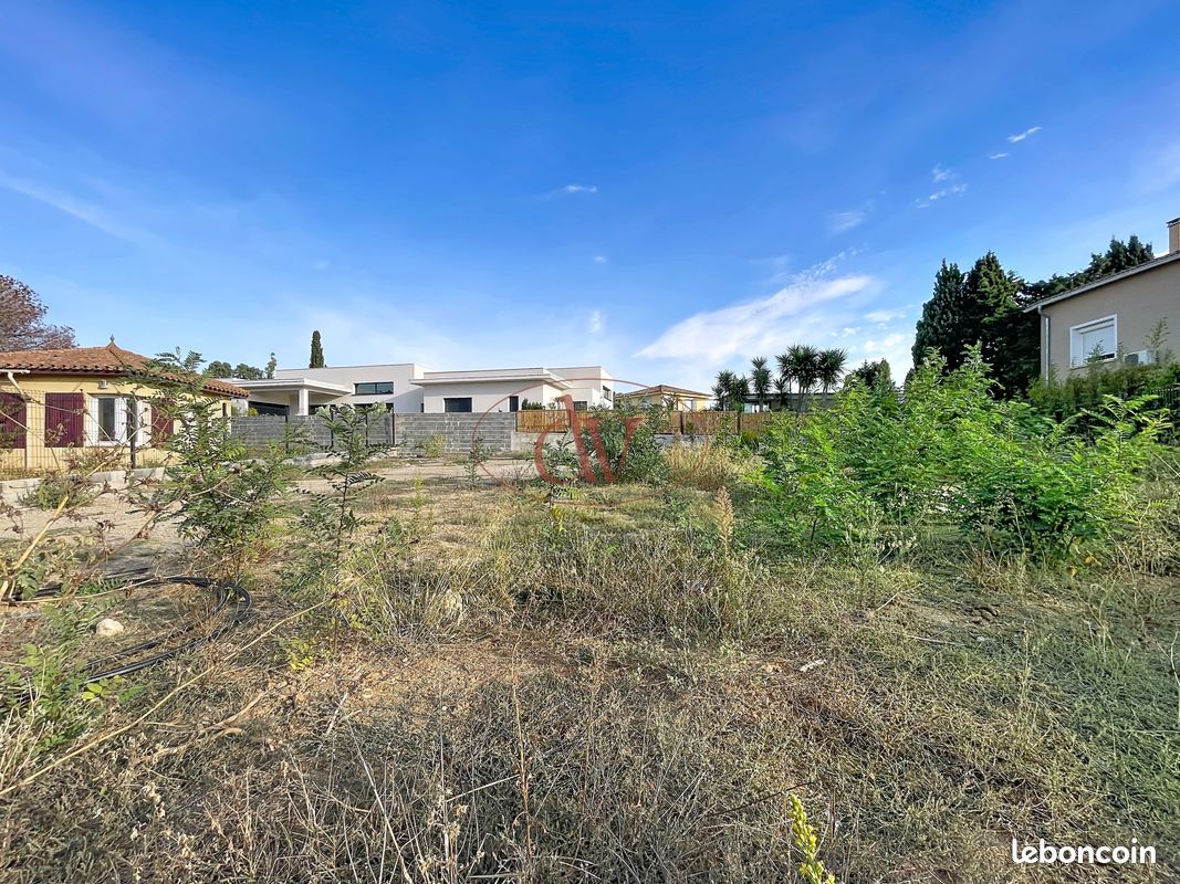 Terrain 700 m² · à Saint-Nazaire · 700 m² · 264 000 €