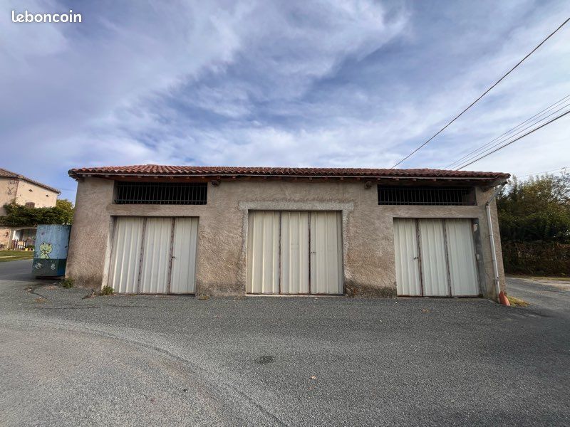 Garage · à Damiatte · 420 €