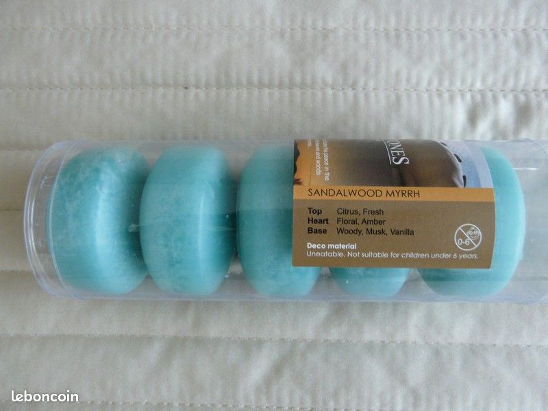 Boite de 5 bougies vertes Home Stones neuves (FAB) (image 2)
