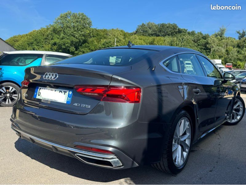 Audi a5 40 2.0 tfsi 190ch tronic 7 faibles kms excellent état (image 3)