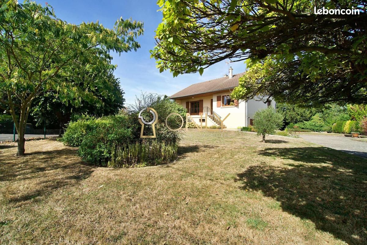 Maison 4 pièces 84 m² · à Savigneux · 84 m² · 329 000 €