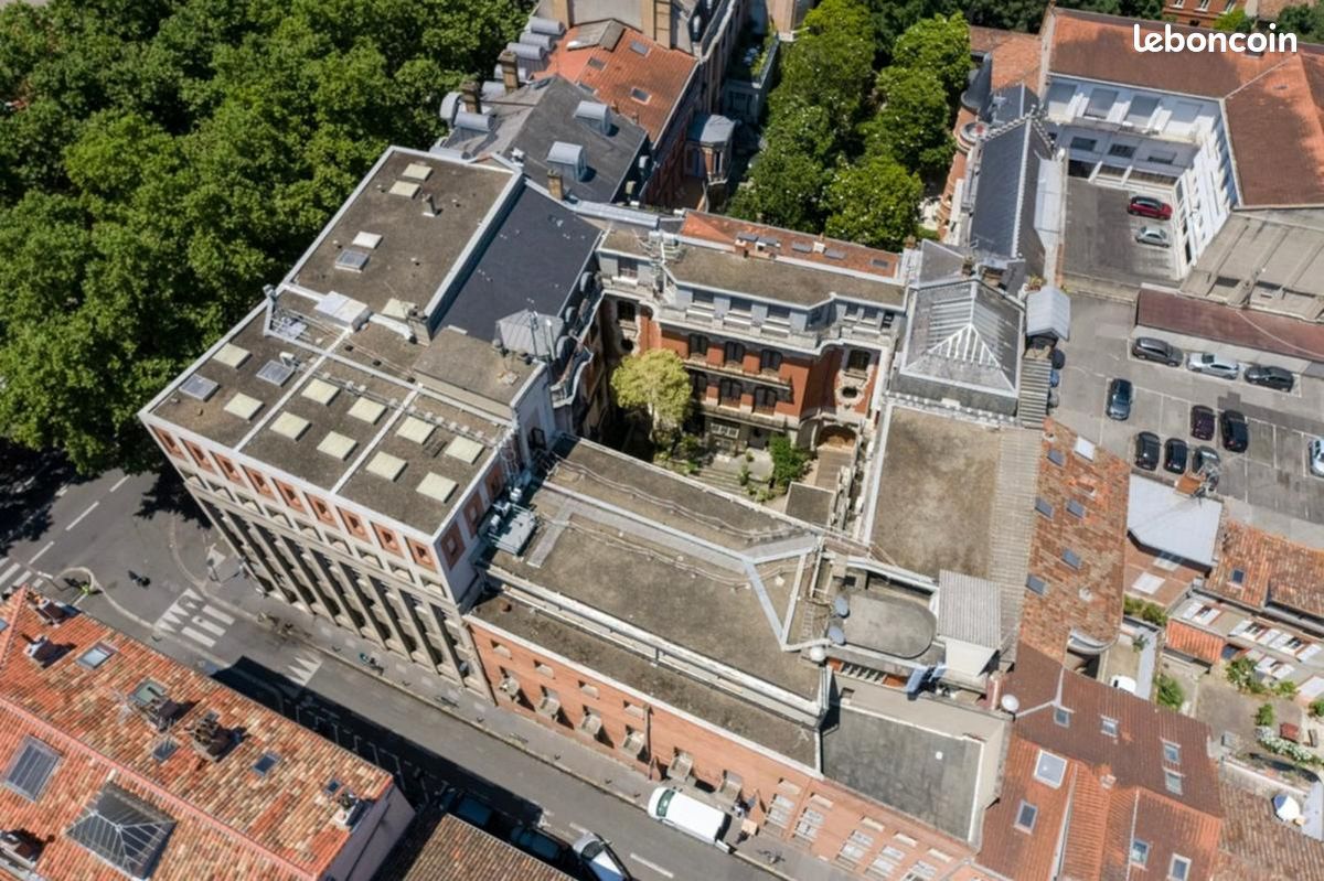 Immeuble 4779 m² · à Toulouse · 4 779 m² · 2 096 000 €