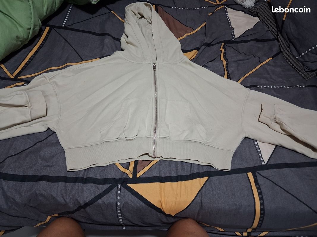 Sweat shirt fille capuche beige taille M (image 1)