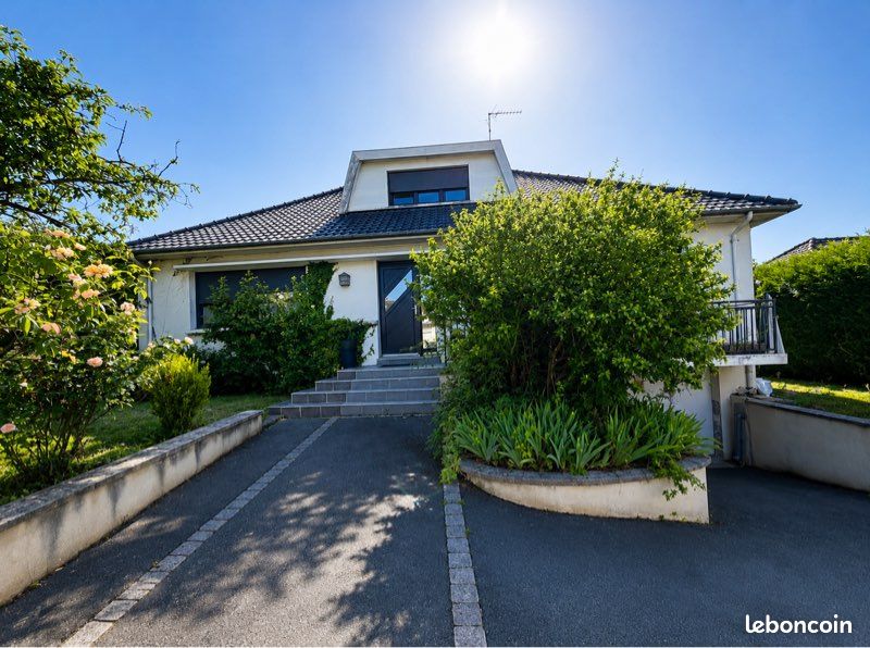 Maison 8 pièces 155 m² · à Rivery · 155 m² · 399 000 €