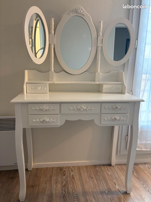Coiffeuse (image 1)