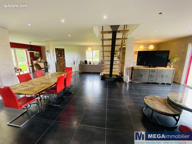 Villa 6 pièces 176 m²