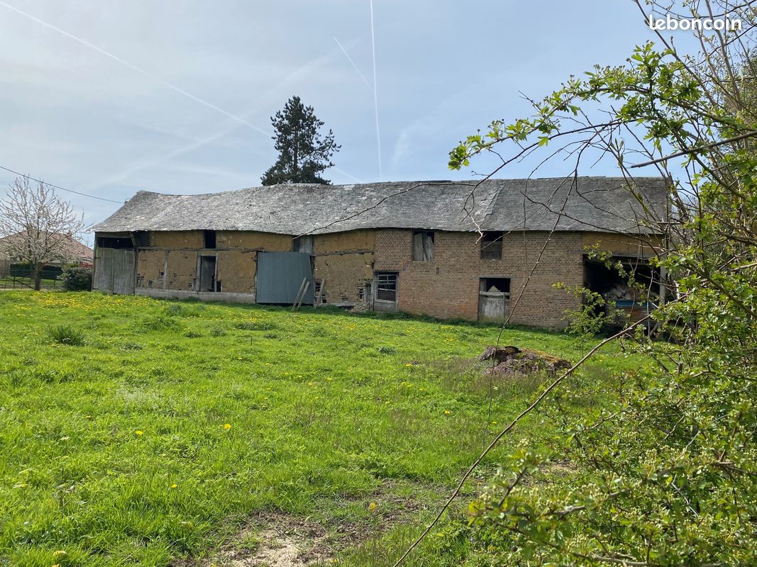 Terrain 2130 m² · à Poix-de-Picardie · 2 130 m² · 56 000 €