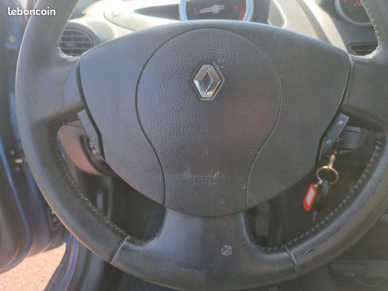 Renault TWINGO II 1.5 DCI 65CH DYNAMIQUE (image 14)