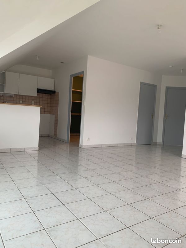 Appartement 4 pièces 80 m² · à Pluvigner · 80 m² · 750 €/mois
