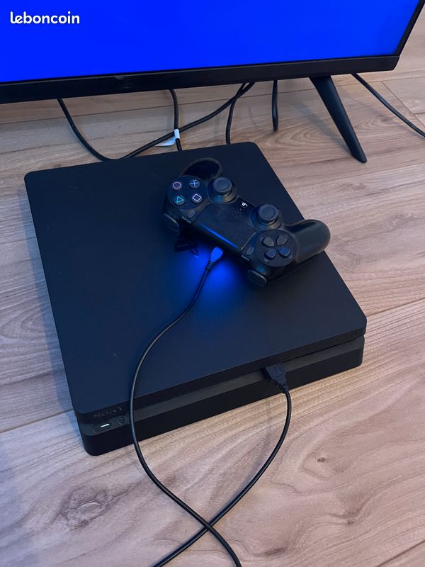 Vend PS4 Slim 500GO (image 1)