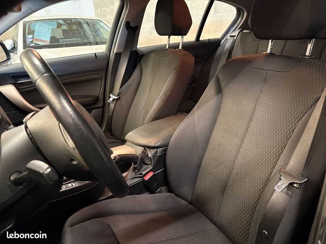 BMW SERIE 1 114D 95CV LOUNGE PLUS - FACTURES D'ENTRETIEN - RIEN A PREVOIR - GPS - CLIM AUTo (image 13)
