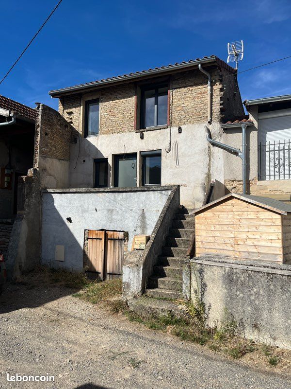 Maison 3 pièces 70 m² · à Igé · 70 m² · 154 000 €