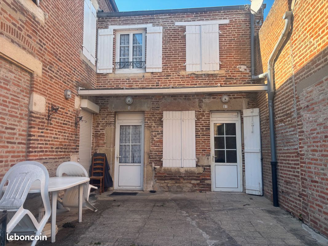 Appartement 2 pièces 40 m² · à Pierre-de-Bresse · 40 m² · 320 €/mois