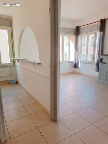 Appartement F3 vide à l'année