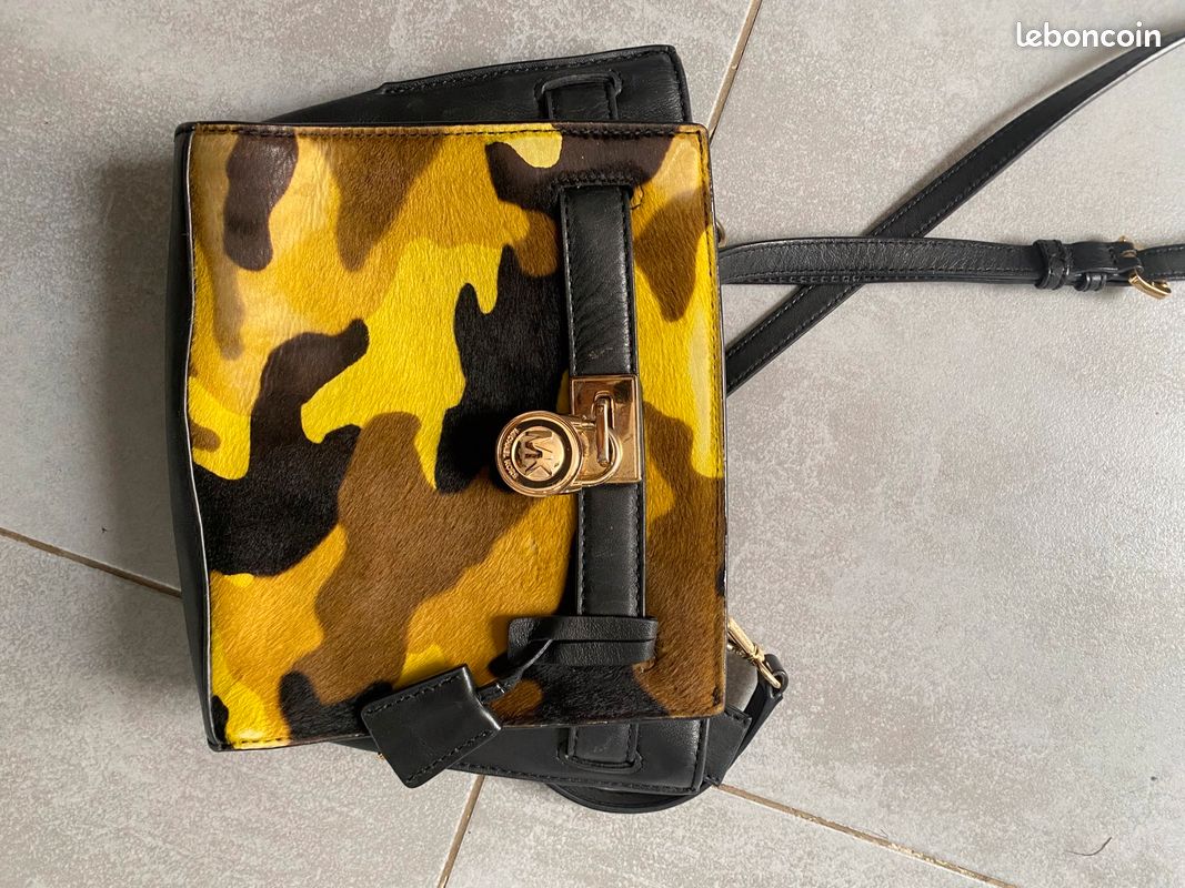 Sac bandoulière Michael Kors fourrure et cuir (image 2)