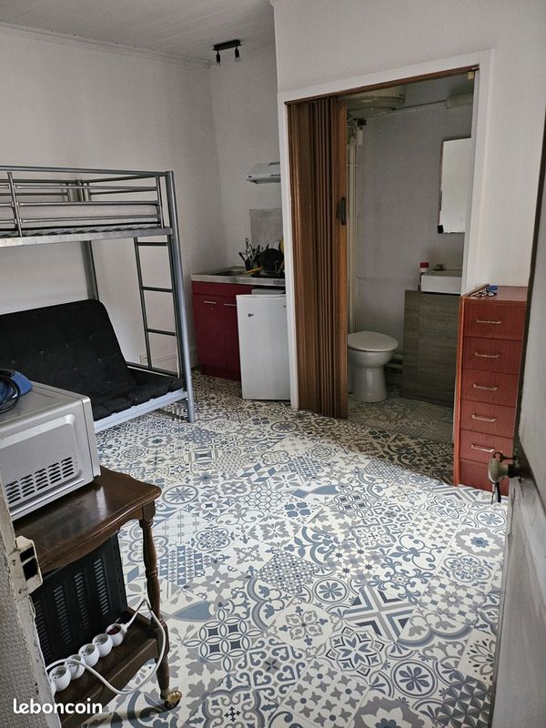 Appartement 1 pièce 14 m² · à Mont-de-Marsan · 14 m² · 300 €