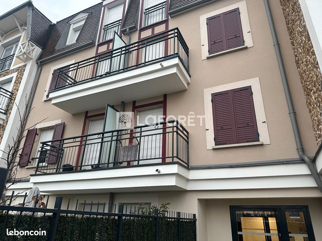 Parking 12 m² · à Villiers-sur-Marne · 12 m² · 80 €/mois