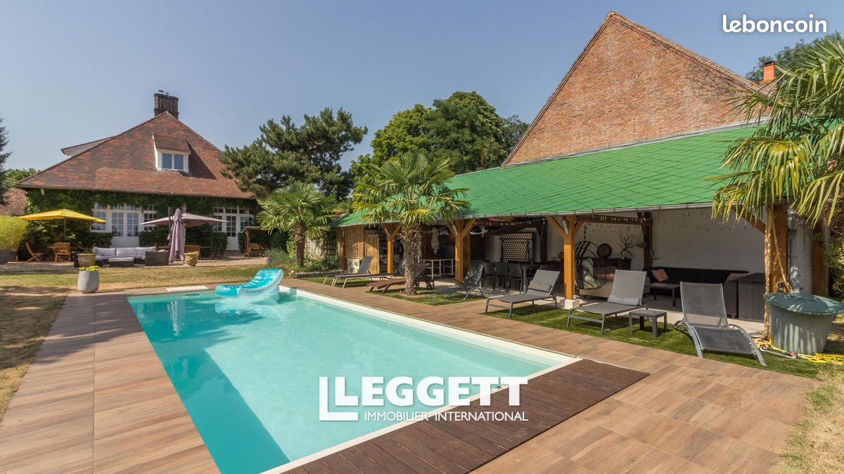 Maison 16 pièces 595 m² · à Saint-Georges-Motel · 595 m² · 990 000 €