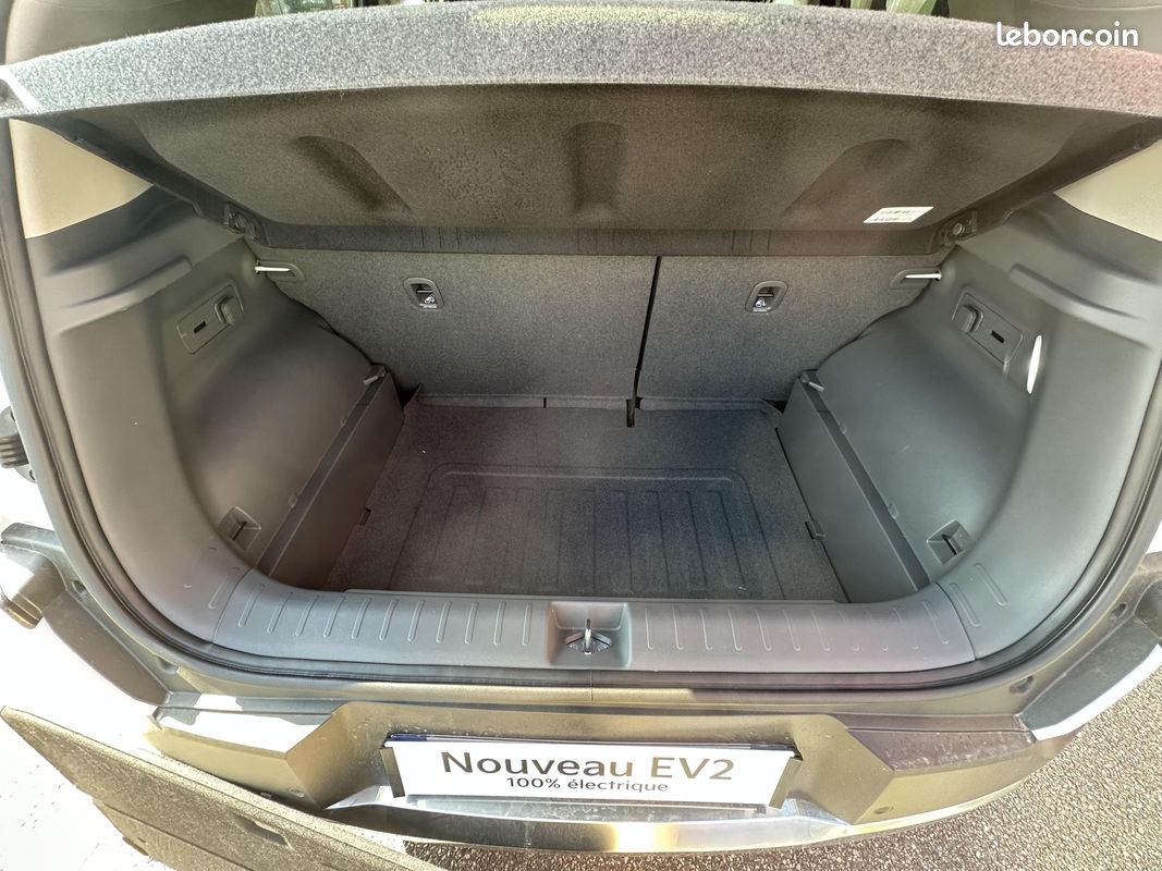 KIA EV2 107,8 kW (145 ch) Autonomie Standard 42.2 kWh Earth (image 17)