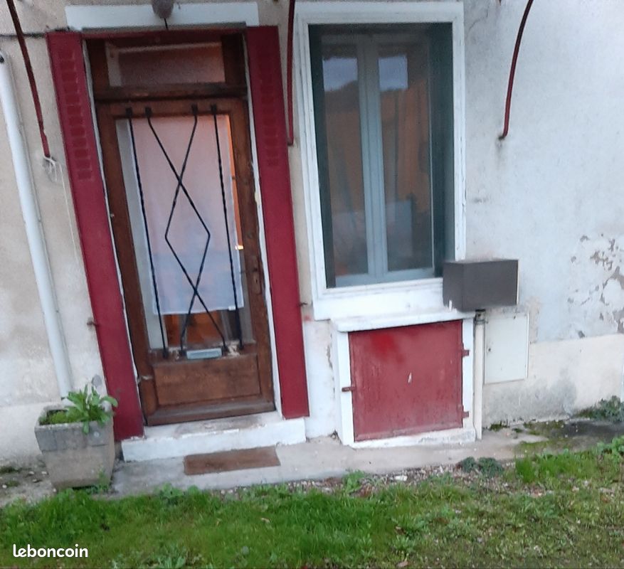 Maison 4 pièces 60 m² · à Surgy · 60 m² · 29 000 €