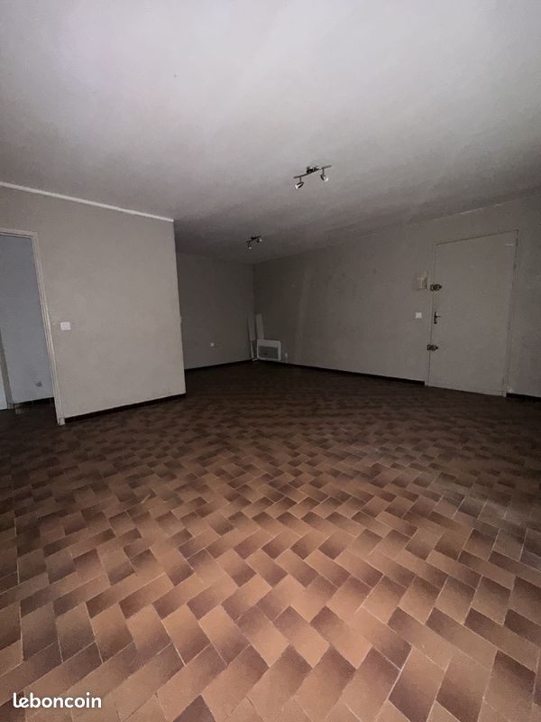 Appartement 4 pièces 80 m² · à Arles · 80 m² · 900 €/mois
