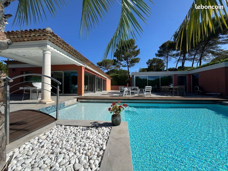 Maison 5 pièces 211 m² · à Mougins · 211 m² · 1 990 000 €