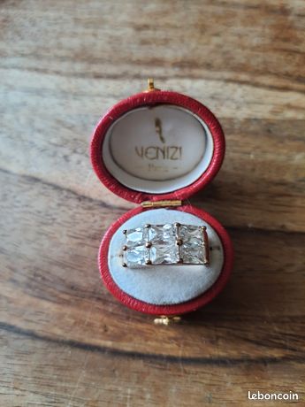 Bague plaque or et zircon venizi taille 52 Montres Bijoux