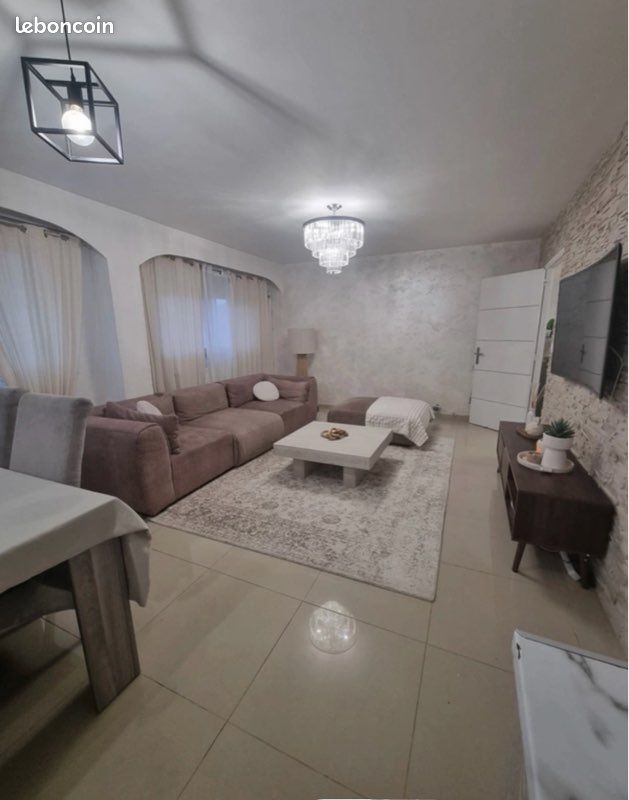Appartement 3 pièces 78 m² · à Vénissieux · 78 m² · 1 150 €