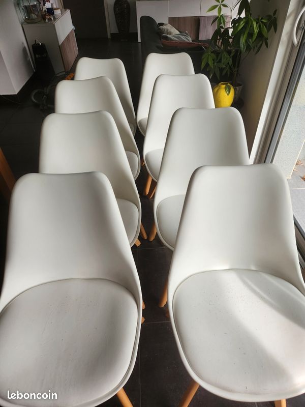 Chaise scandinave (image 1)