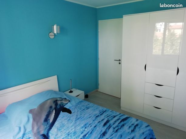 Chambre dans maison chez particulier
