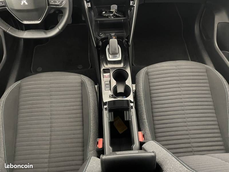 Peugeot 208 Electrique 50 kWh 136ch Style (image 25)