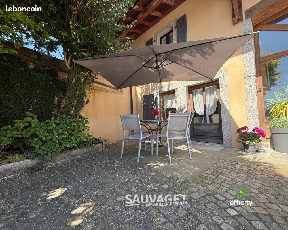 Maison 6 pièces 197 m² · à Cornier · 197 m² · 549 000 €