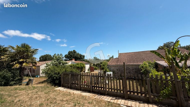 Maison 8 pièces 219 m²