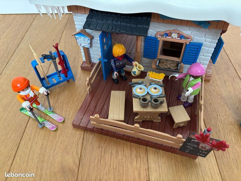 Playmobil Family Fun 9280 Chalet avec skieurs (image 4)