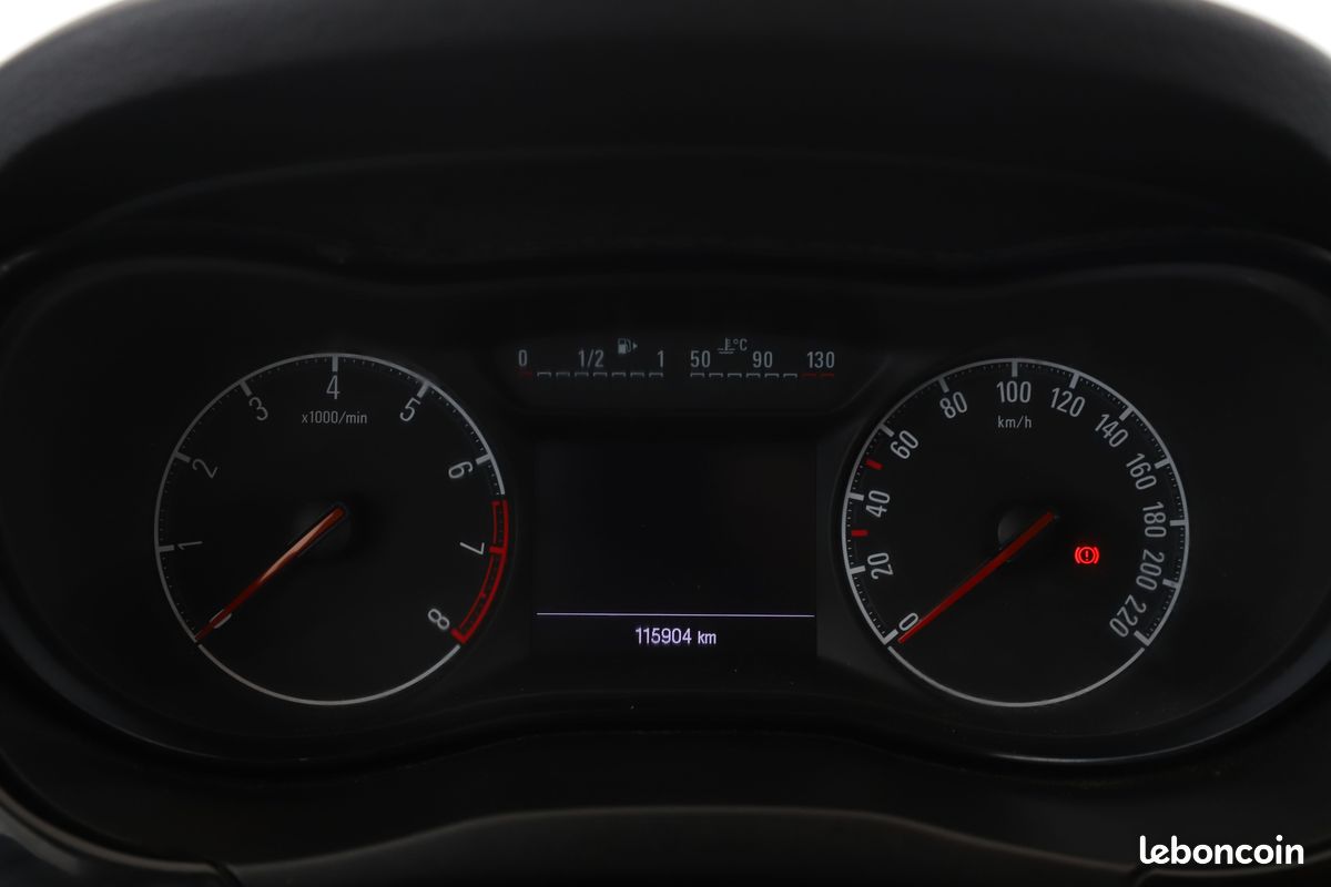 Opel Corsa 1.4 Turbo Design Edition 5P 100 ch (image 16)