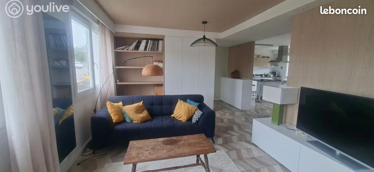 Maison 8 pièces 180 m² · à Plougonvelin · 180 m² · 396 000 €