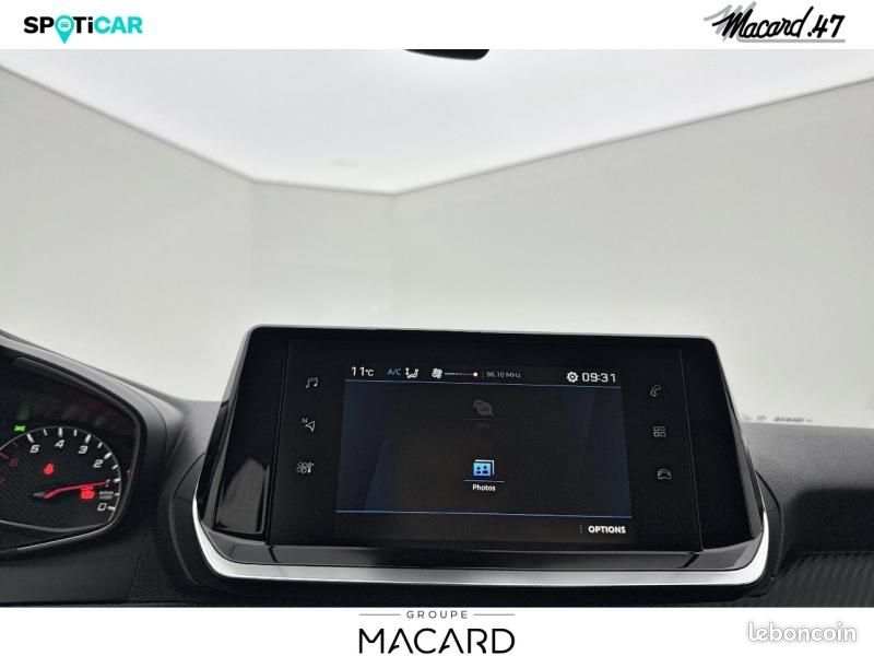 Peugeot 2008 1.2 PureTech 100ch S&S Active (image 23)