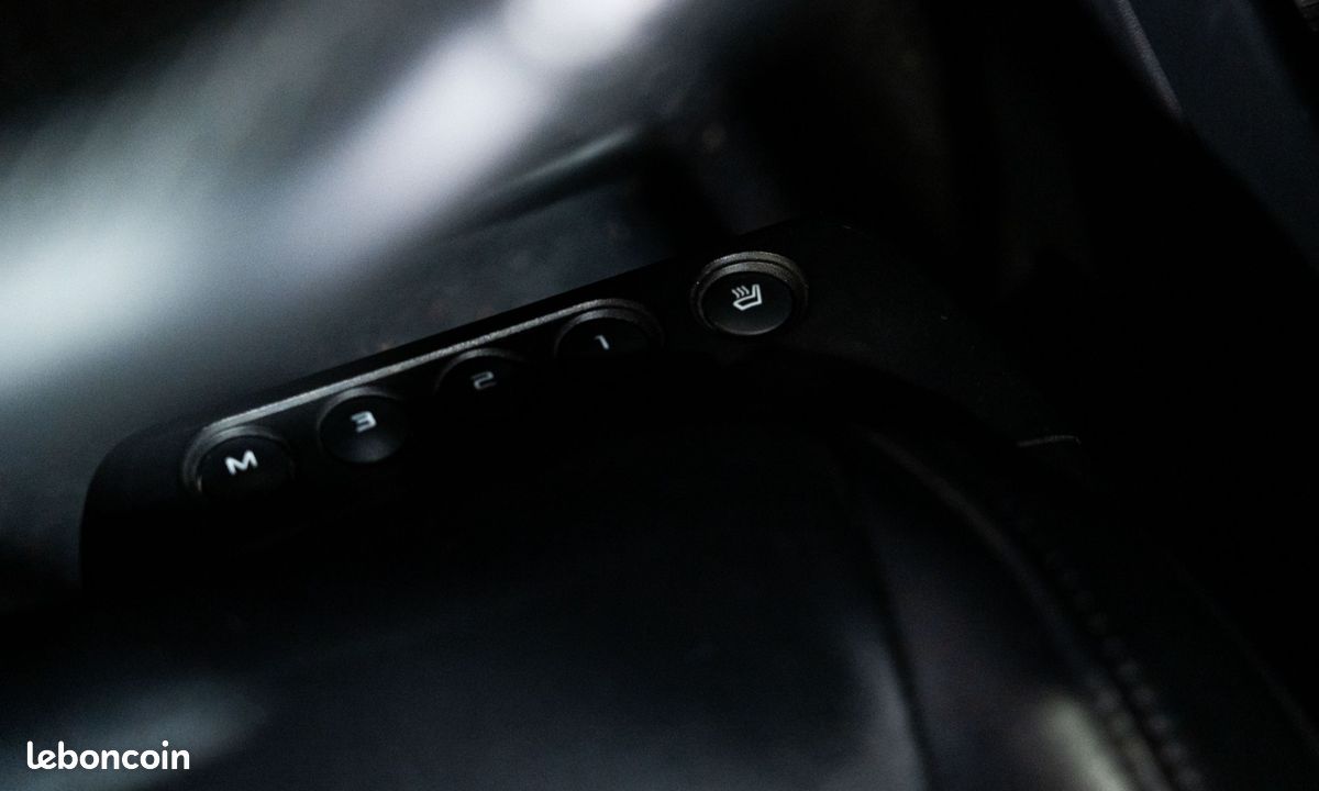 MCLAREN MP4-12C Spider V8 3.8 625 - FRANCAISE / Lift / Echapp. Sport / Carbone / Cuir étendu / Meridian / 1535EMOIS (image 30)