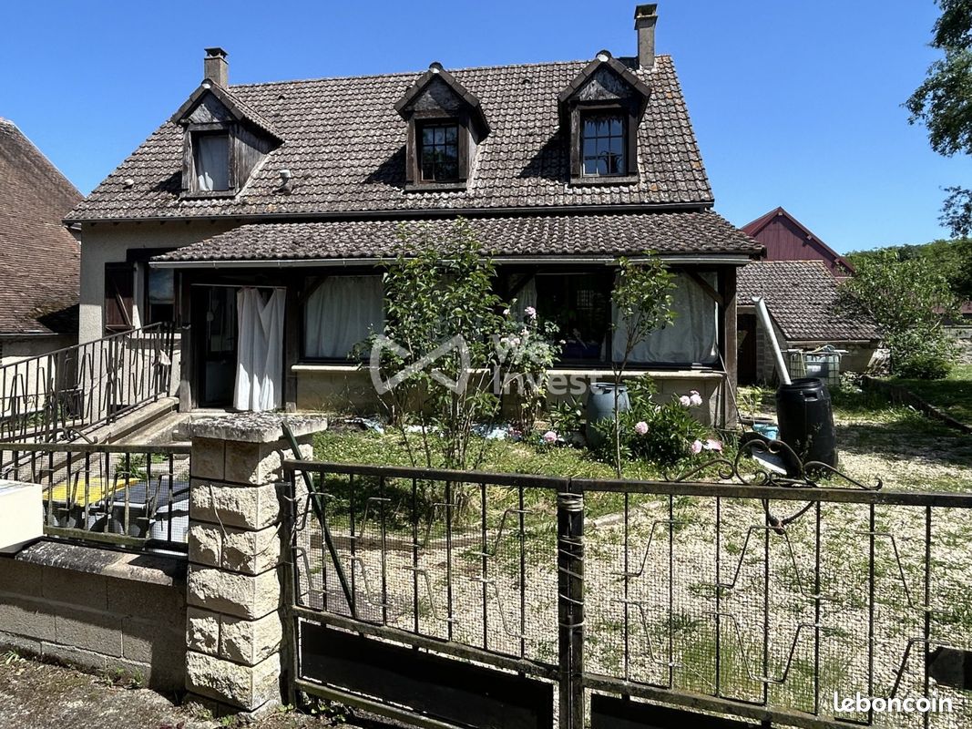 Maison 6 pièces 139 m² · à Perceneige · 139 m² · 158 000 €