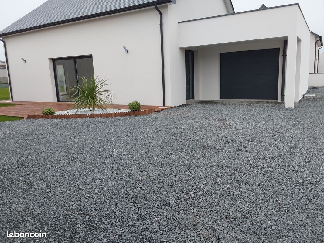 Maison 4 pièces 100 m² · à Pommeret · 100 m² · 1 050 €/mois
