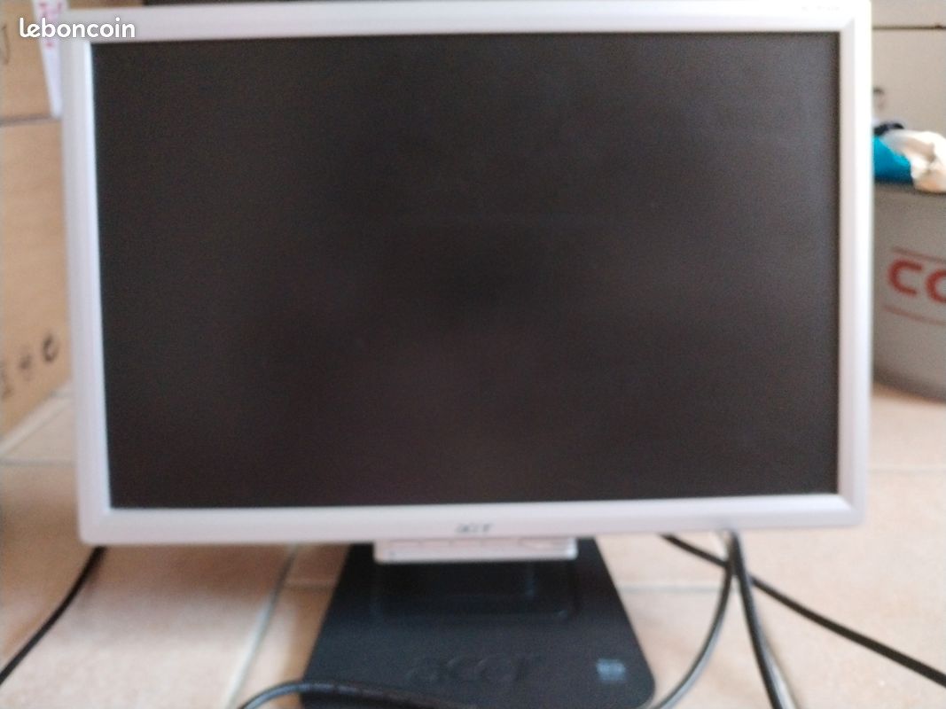 Ecran Acer 19" (image 1)