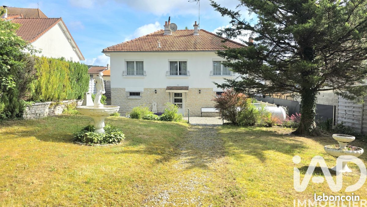 Maison 4 pièces 136 m² · à Rennepont · 136 m² · 117 000 €