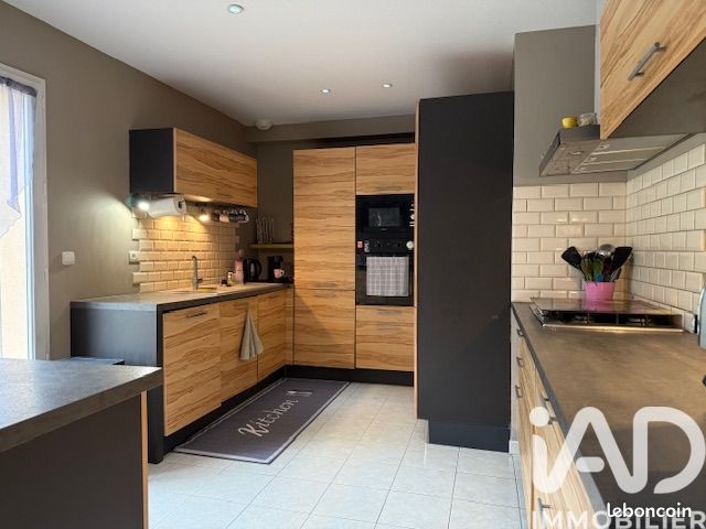 Maison 7 pièces 140 m² · à Essoyes · 140 m² · 235 000 €