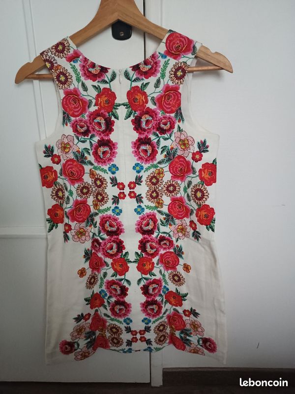 Robe fleurie enfants (image 1)