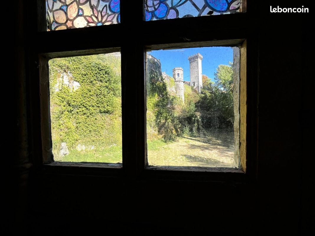 Maison 11 pièces 300 m² · à Coublanc · 300 m² · 254 400 €