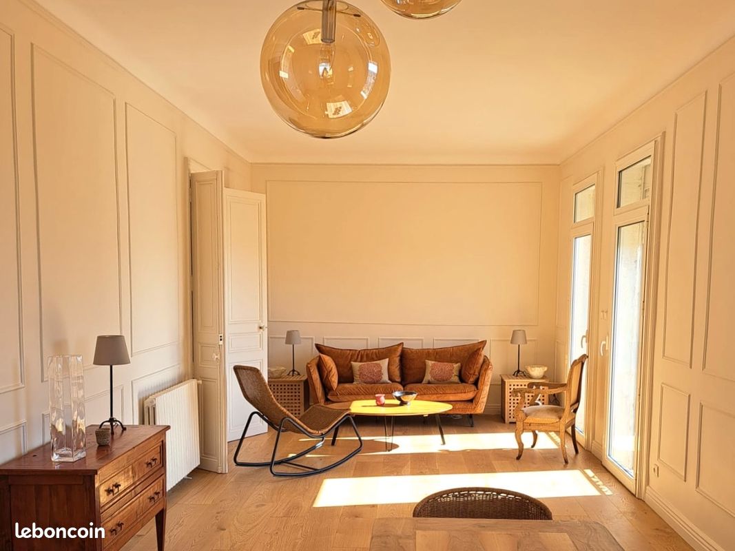 Maison 4 pièces 127 m² · à Vailhauquès · 127 m² · 1 700 €