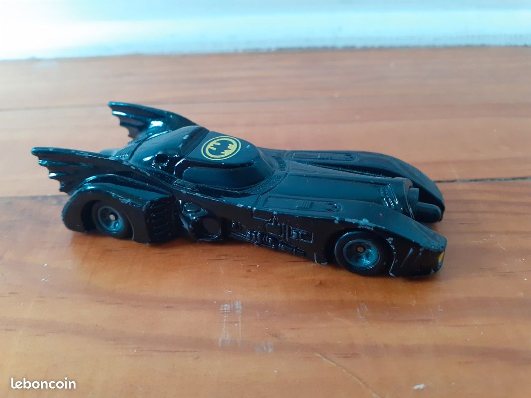 Miniature Vintage batmobile (image 1)