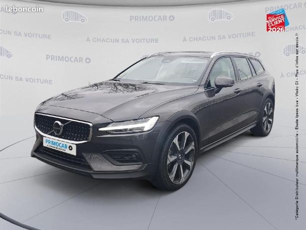 Volvo V60 Cross Country 2023