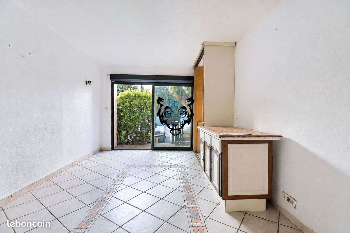 Studio 1 pièce 26 m² (image 2)