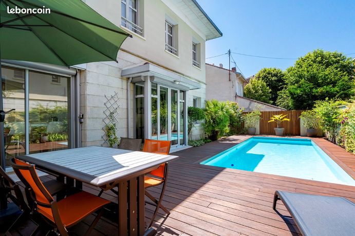 Maison 9 pièces 186 m² — 9